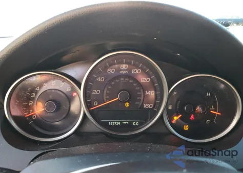 2010 Acura Rl из США, поврежденный, VIN JH4KB2F62AC002048